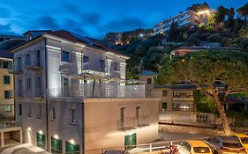 Villa Cadiz Apartments Varazze